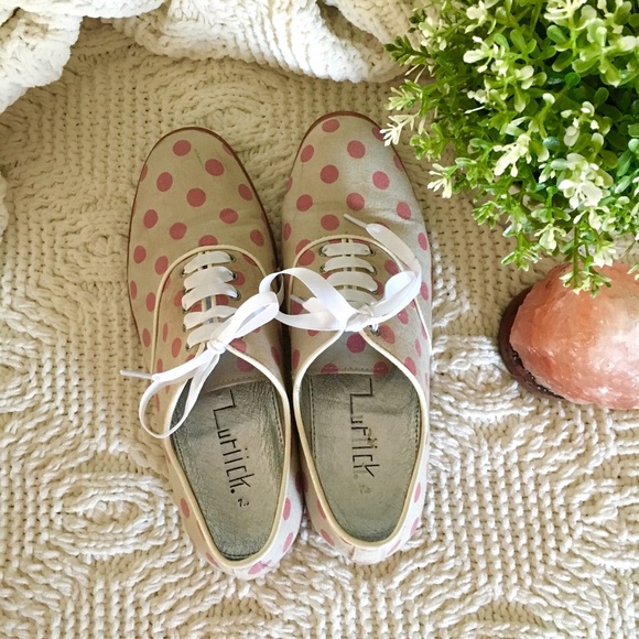 Zuriick Polka Dot Oxfords